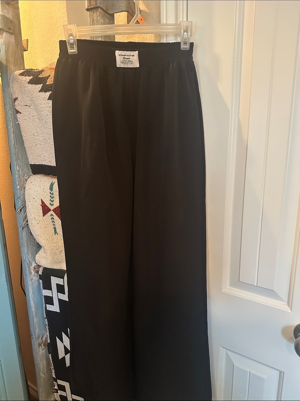 Black Wide-Leg Elastic Waist Pants